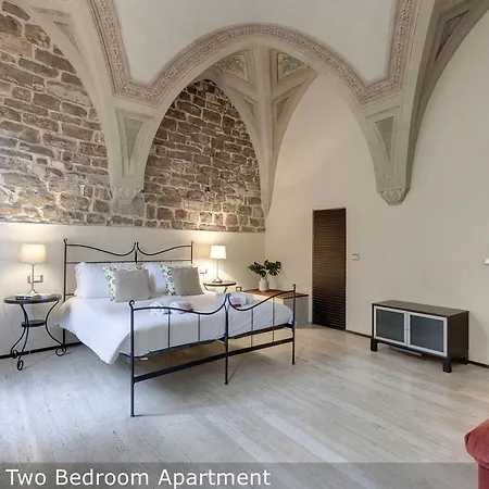 Calzaiuoli Apartments By Mamo Florence-3